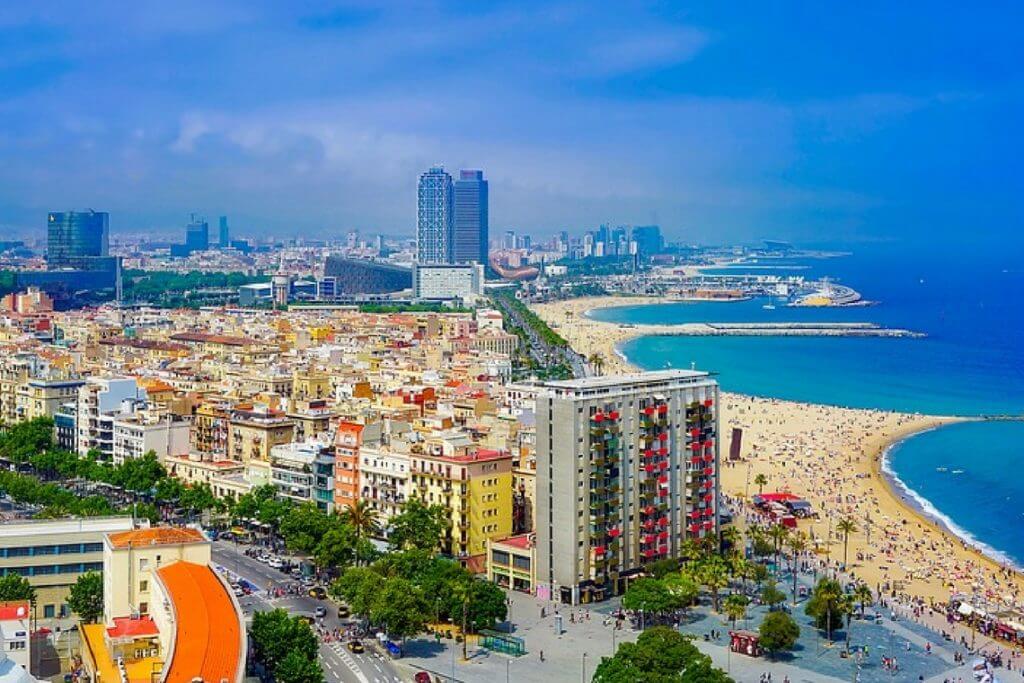 Governo da Catalunha oferece bolsa de 4 mil euros mensais para pesquisadores