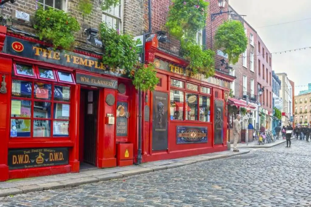 Quer estudar na Irlanda com tudo pago? Participe de concurso que levará brasileiro a Galway