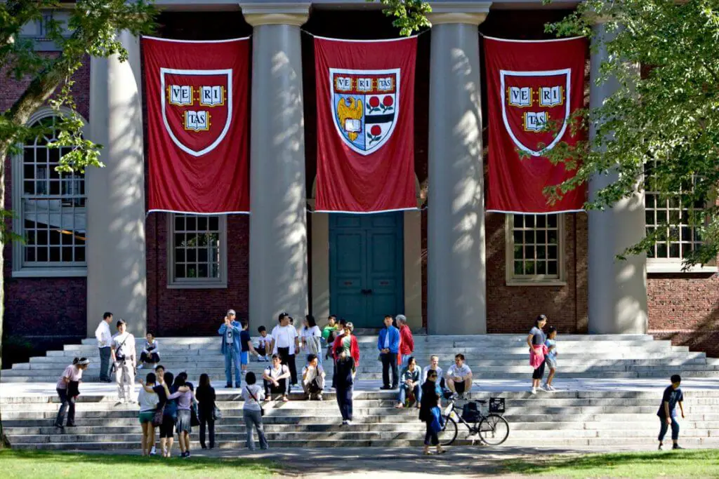 É possível se candidatar a Harvard – e outras universidades da Ivy League – mais de uma vez?