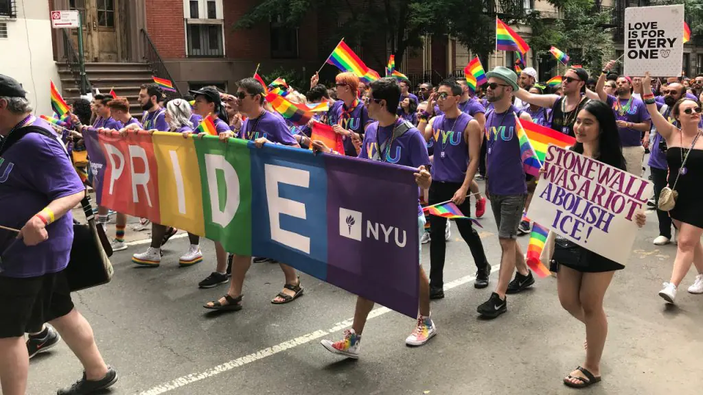 O que faz uma universidade ser boa para pessoas LGBT?