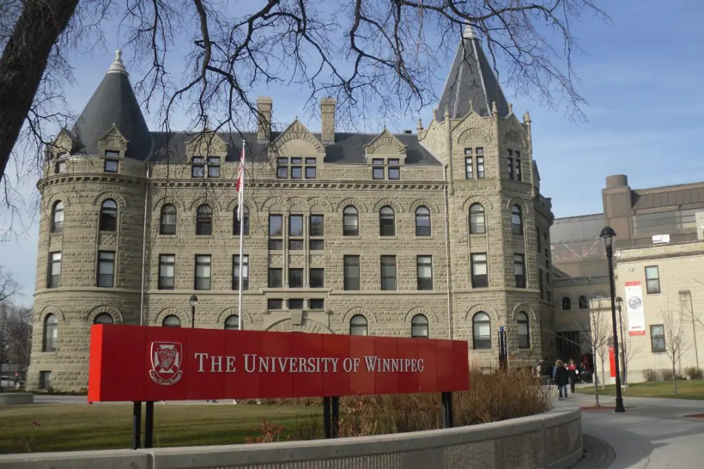 Bolsas para intercâmbio de inglês, graduação e mais cursos no Canadá, em Winnipeg