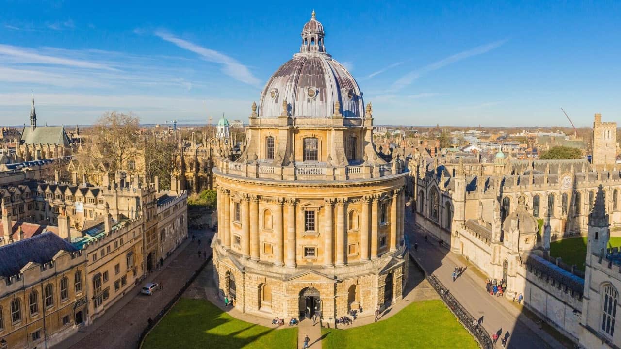 Oxford Radcliffe Dome - bolsas para pós-graduação em Oxford
