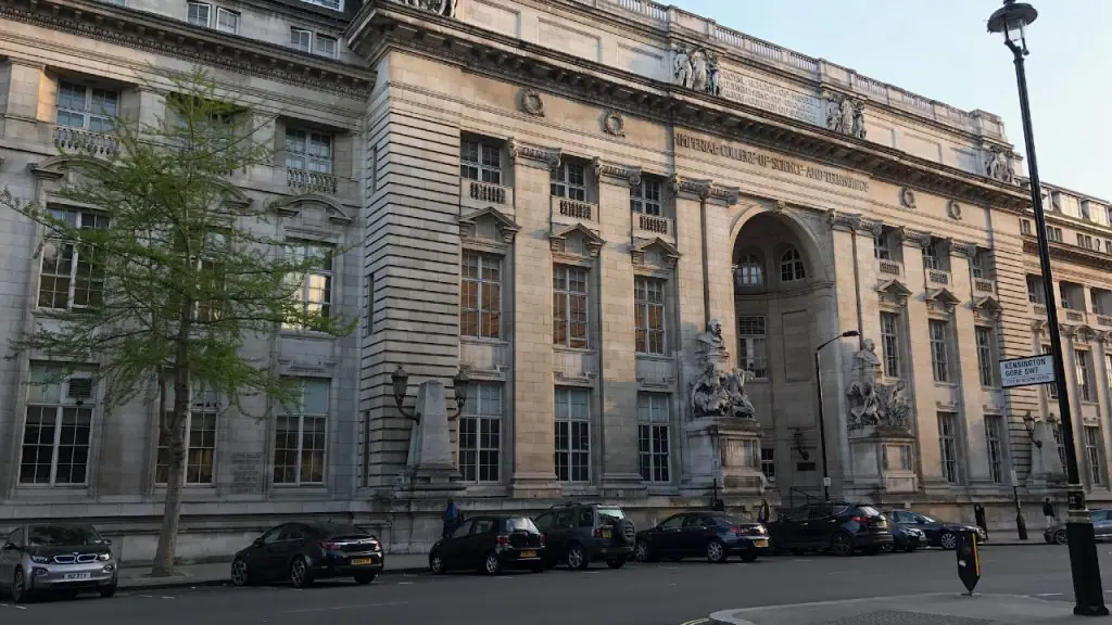 Conheça o Imperial College London, referência em ciência e medicina